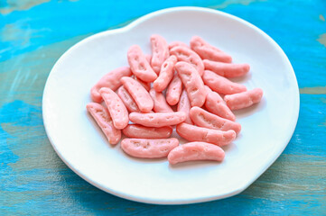 柿の種　あまおう苺味