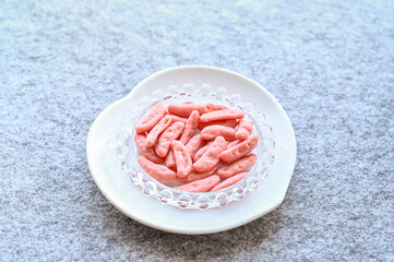 イチゴチョコがかかった柿の種