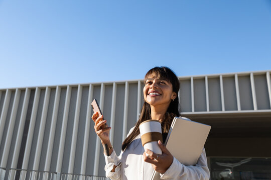 Businesswoman enjoying outdoor work break