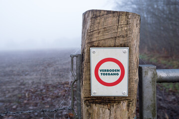 Belgian no entry sign