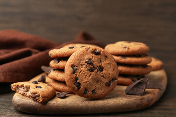 Delicious chocolate chip cookies on table, closeup