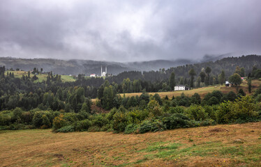 Hıdırnebi Plateau, located in Ak&ccedil;aabat district at an altitude of 1600 meters, is the closest plateau to Trabzon city center.