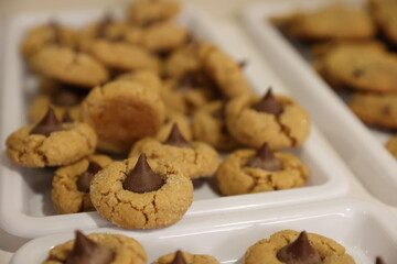 chocolate chip cookies