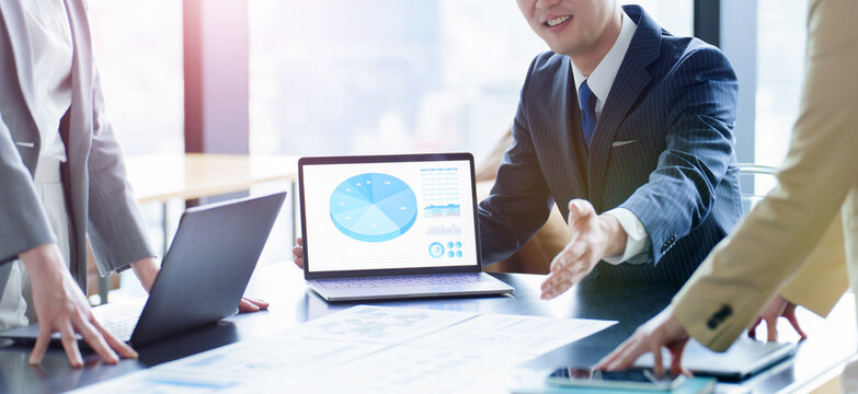 ビジネス　ミーティング　会議　コンセプトイメージ　