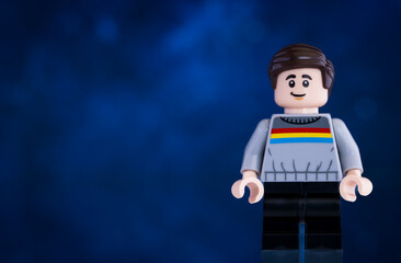Naklejka premium Dortmund - Deutschland 16. Dezember 2025 - Lego Figur Wesley Crusher der Enterprise