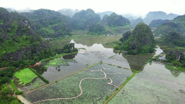Tr&agrave;ng An is a scenic area near Ninh B&igrave;nh, Vietnam, Asia . Situated on the southern bank of the Red River Delta, it is characterized by karst formations and valleys with steep slopes. Explore the UNESC