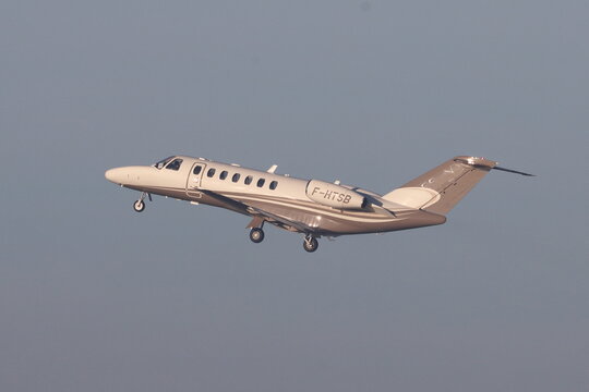 F-HTSB, Cessna 525B Citation Jet CJ3, departing London Stansted Airport, Essex, UK on 13th December 2025