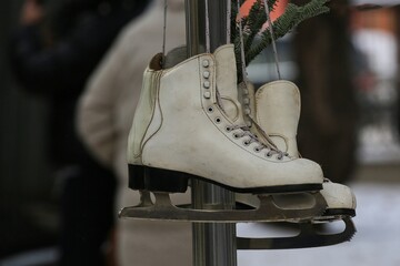 figure skating skates