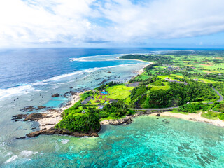 夏のあやまる岬（鹿児島県 奄美大島）