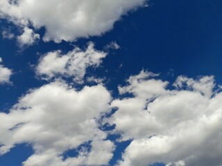 Peace of Nature: Soft Clouds Floating on the Horizon