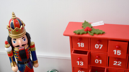 D&eacute;corations de no&euml;l et calendrier de l'avent, casse-noisette