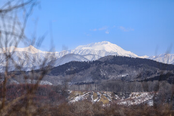 北海道平取町、幌尻岳視点場から眺めた幌尻岳【2月】