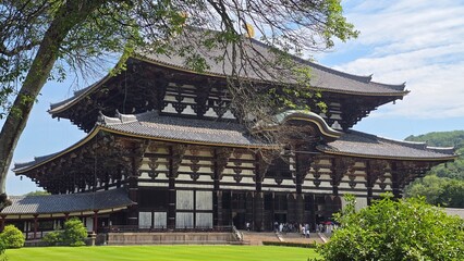 Obraz premium japanese temple in the park