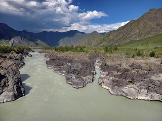 Photo of Teldykpen rapids on Altai river Katun near Oroktoi.