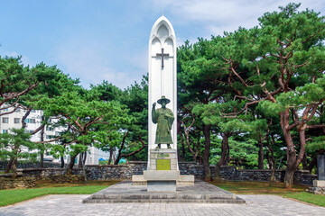 충남 당진시 솔뫼성지의 성 김대건 신부 동상