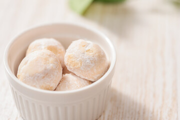 ティータイムのお菓子スノーボール　クッキー 　Snowball Cookies for Tea Time