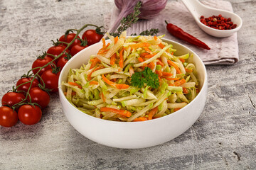 Vegan salad with kohlrabi and carrot