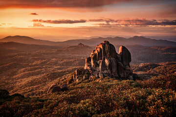Majestic granite rock formations “The Cathedral” at sunset in Mount Buffalo National Park, Victoria, Australia © Gavin