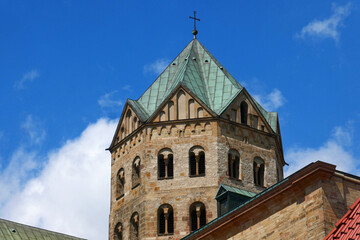 Fototapeta premium Roman Catholic Cathedral of St. Peter in Osnabrück, Germany