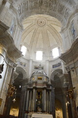 Interior da Catedral de C&aacute;diz na Espanha
