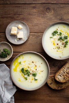 soupe velout&eacute; chou-fleur pomme de terre fait maison cr&eacute;meuse