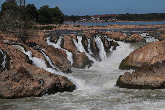 コーンパペンの滝