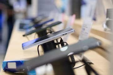 Display of smartphones in a technology store