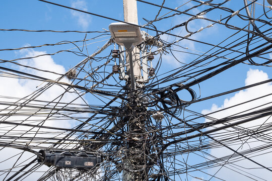 Lampara con cableado, Gracias, Lempira, Honduras.