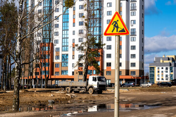 Obraz premium Construction site with warning sign and truck