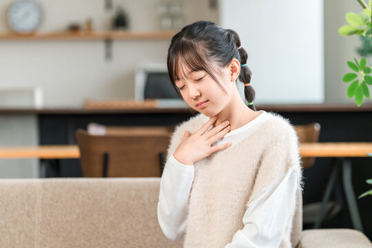 Elementary and junior high school girls complaining of sore throats (cold, flu)