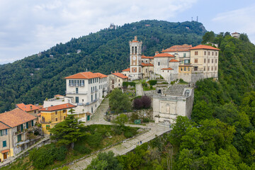 Obraz premium Hilltop village and church tower - Varese, Italy