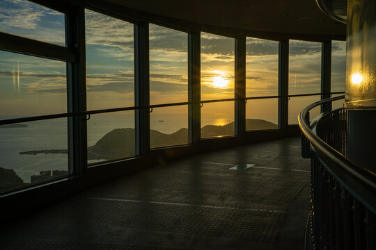 稲佐山山頂展望台から見る夕景（長崎市）