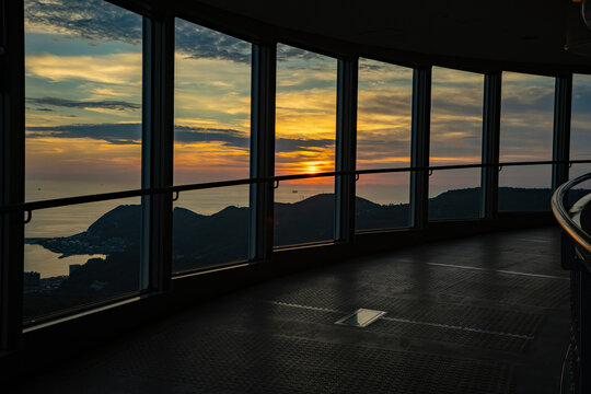 稲佐山山頂展望台から見る夕景（長崎市）
