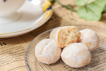 ティータイムのお菓子 スノーボール クッキー
Snowball Cookies for Tea Time