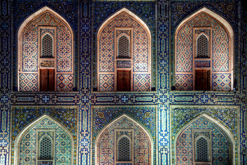 Obraz premium The Registan, Samarkand, Uzbekistan. Arches of the Tilla Kari (Tilya Kori) madrasa