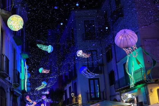 glowing jellifish at nigh, light