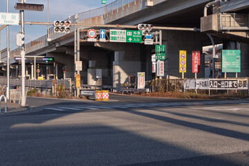 大阪の交通要衝・阪和自動車道「松原IC」上り入口の道路風景とインフラ資料・別所交差点