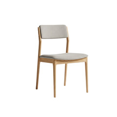 Fototapeta premium old wooden chair