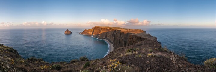 Obraz premium Lanzarote Island volcanic terrain, highlighting natural erosion processes and preservation, Earth Day
