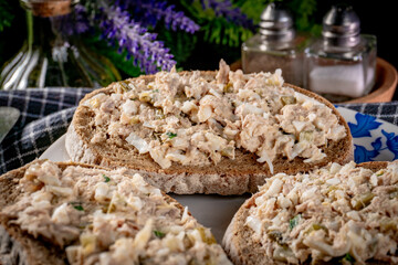 Sandwich with tuna paste and eggs.