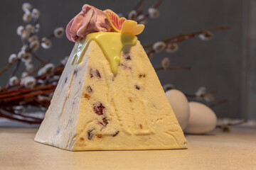 Traditional Easter dessert with bunny and willow © MARINA