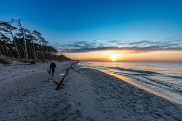 Sonnenuntergang am Dar&szlig;er Weststrand.