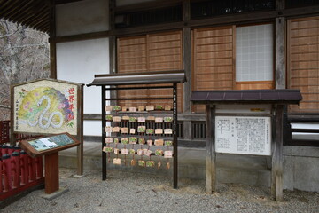 願いと希望を象徴する日本の絵馬（神社）