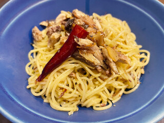 イワシアヒージョペペロンチーノ