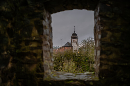 Blick auf die Alte Probstei bei Haschbach im Pf&auml;lzer bergland