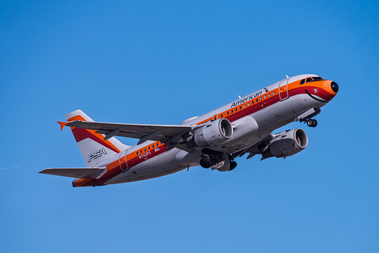 sky harbor airport 3-18-2023 Phoenix, AZ USAAmerican Airlines Airbus A319 N742PS PSA Heritage livery at Phoenix Sky Harbor Intl. Airport