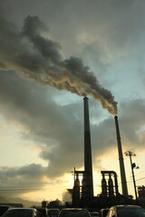  『周南コンビナート』えんとつの煙とHIKARI! 地球環境 SDGs  工場汚染 山口県観光