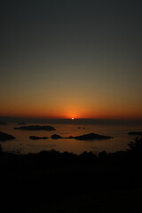 海と夕日『SDGs 地球の神秘　マジックアワー』海とソラ！輝く太陽のヒカリ！日本　山口県