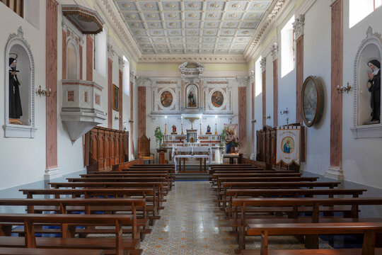 Piccola chiesa di montagna - interno
