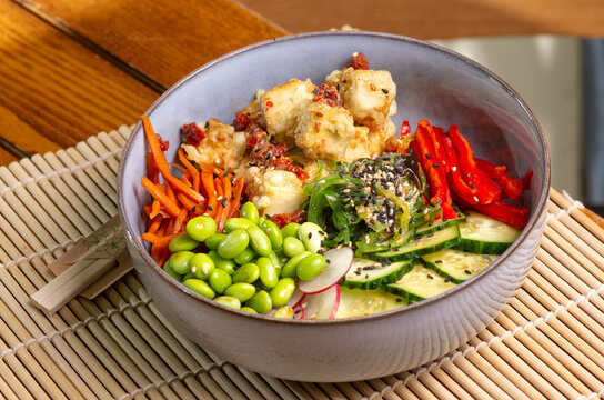Vegan healthy poke bowl with tofu